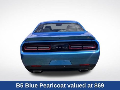 Used 2019 Dodge Challenger SXT AWD/4WD image 3