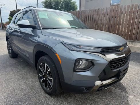 Used 2021 Chevrolet TrailBlazer ACTIV w/ Sun and Liftgate Package AWD/4WD image 3