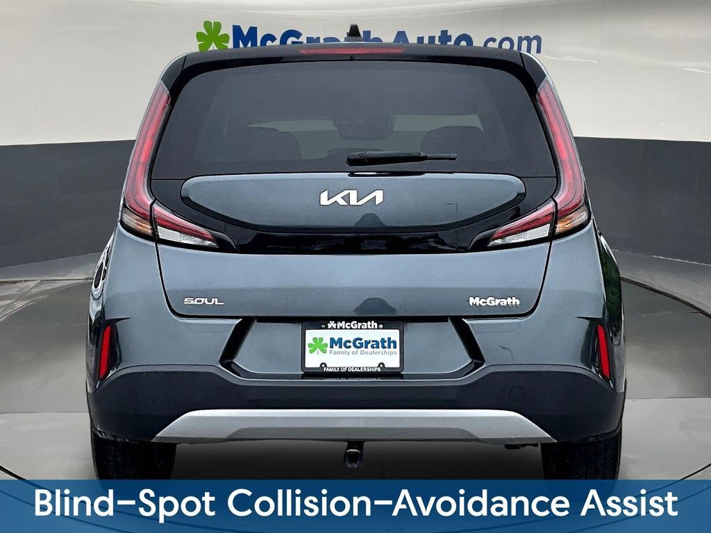Used 2023 Kia Soul LX w/ Option Group 015 FWD image 7