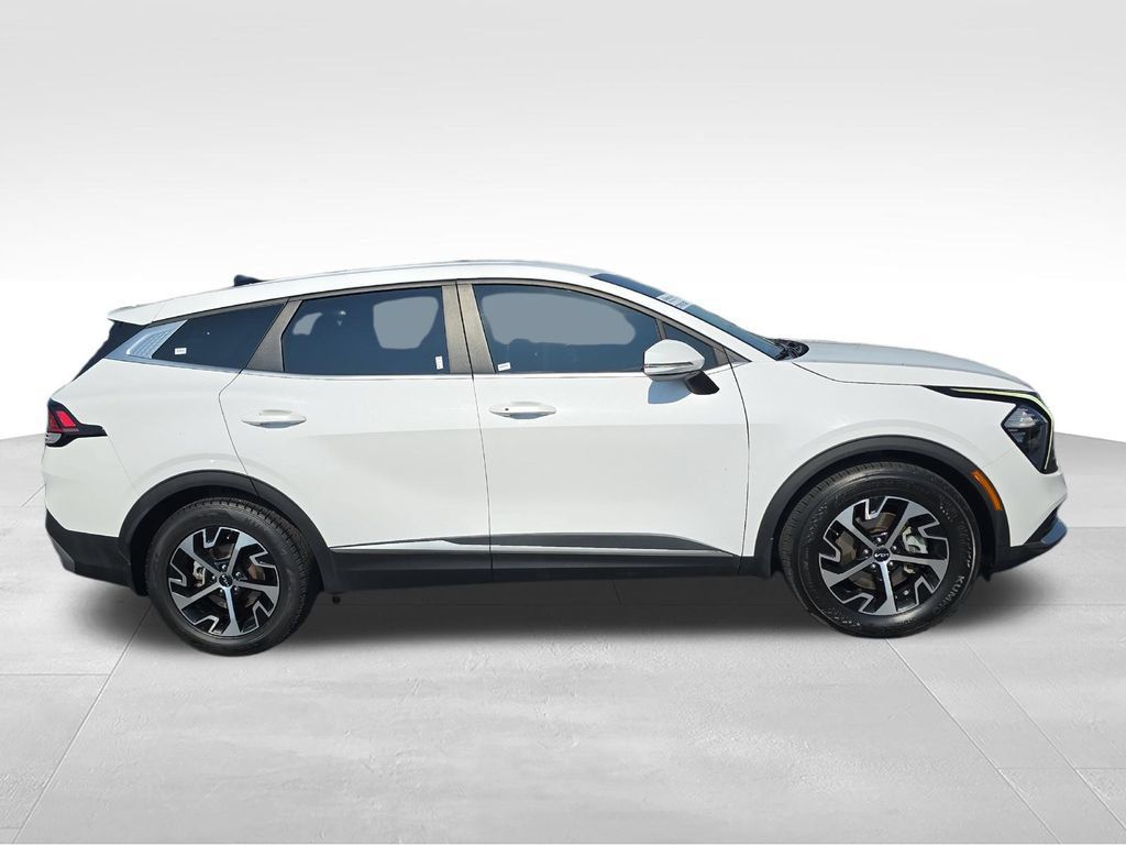 Used 2023 Kia Sportage EX FWD image 7