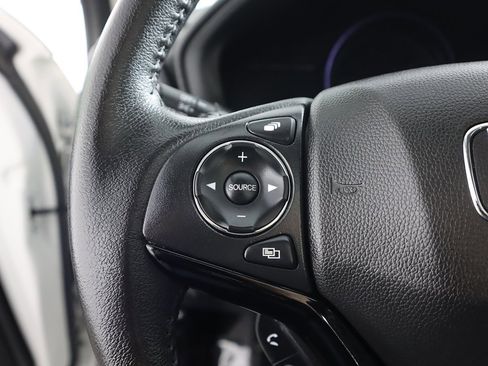 Used 2022 Honda HR-V EX-L image 42