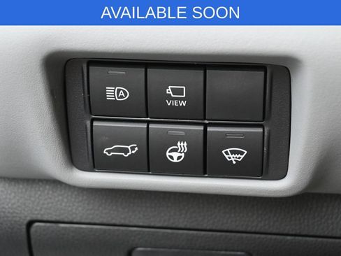 Used 2022 Toyota Highlander Limited AWD/4WD image 16
