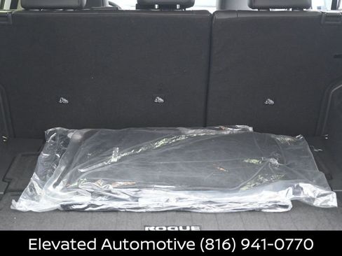 Certified 2025 Nissan Rogue SL AWD/4WD image 11