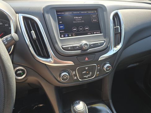 Used 2021 Chevrolet Equinox LT FWD image 33