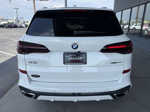 Used 2024 BMW X5 xDrive40i w/ M Sport Package AWD/4WD image 5