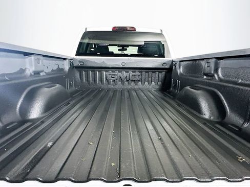 Used 2017 GMC Sierra 1500 SLE image 24