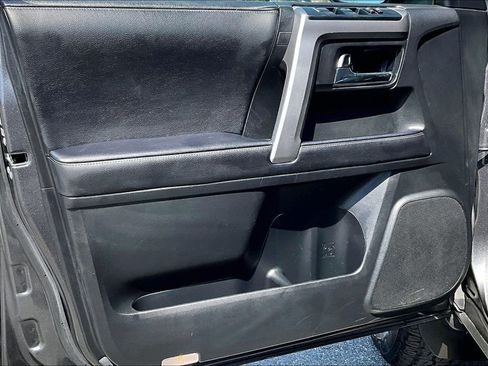 Used 2022 Toyota 4Runner SR5 RWD image 9