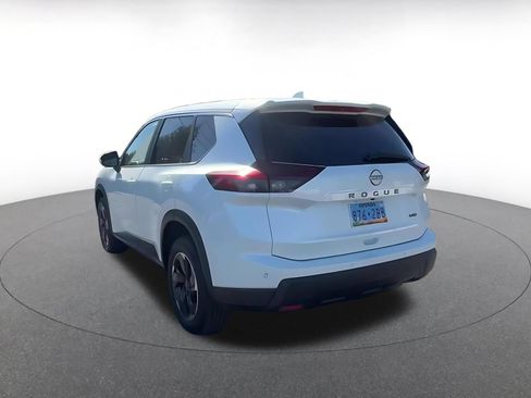 Used 2025 Nissan Rogue SV AWD/4WD image 11