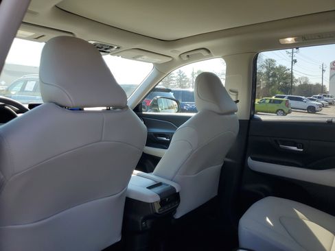 New 2026 Toyota Grand Highlander XLE AWD/4WD image 11