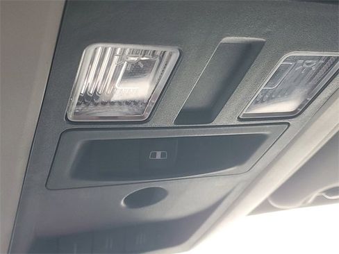 Used 2015 RAM 2500 Laramie image 32