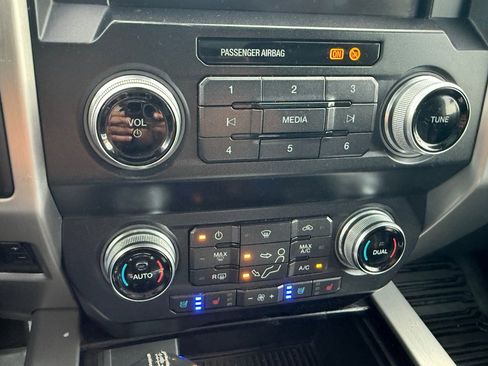 Used 2019 Ford F350 Platinum w/ Platinum Ultimate Package image 47