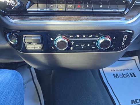 New 2026 GMC Sierra 1500 Elevation image 19