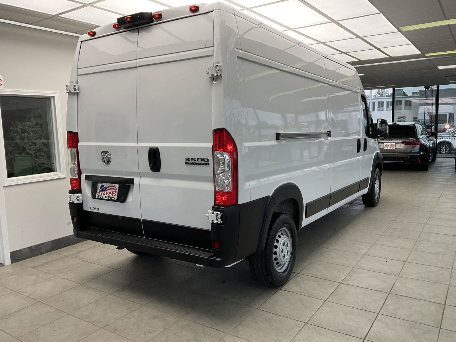 Used 2025 RAM ProMaster 3500 w/ Convenience Group FWD image 5