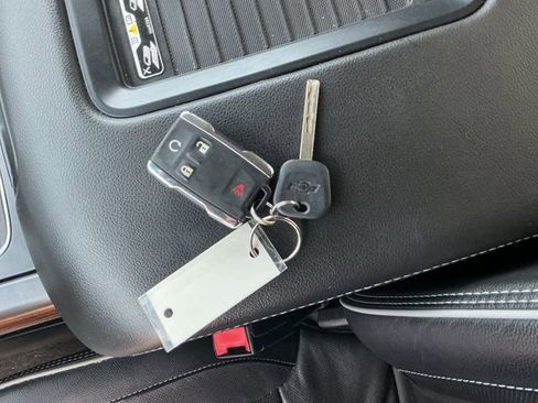 Used 2017 Chevrolet Silverado 1500 High Country AWD/4WD image 29