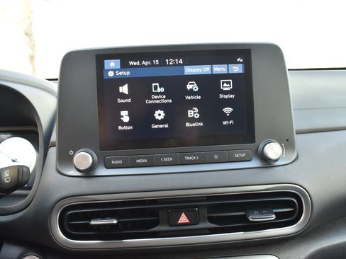 Used 2023 Hyundai Kona SE w/ Cargo Package FWD image 28
