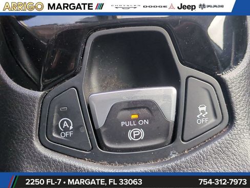 Used 2018 Jeep Compass Latitude w/ Popular Equipment Group FWD image 26