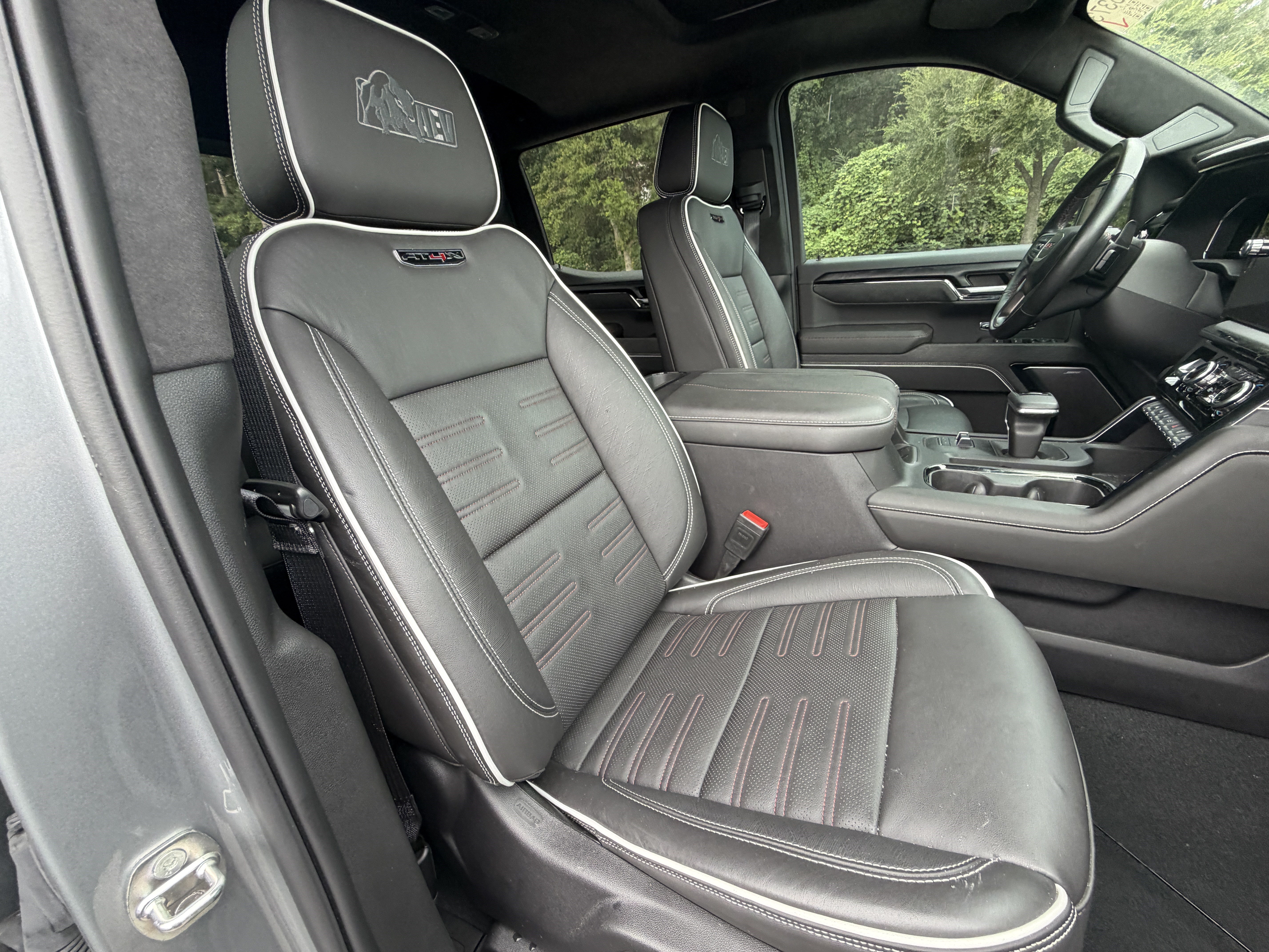 Used 2024 GMC Sierra 1500 AT4X w/ AT4X AEV Edition AWD/4WD image 13