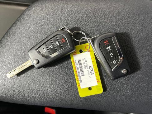 Certified 2024 Toyota Camry SE image 24