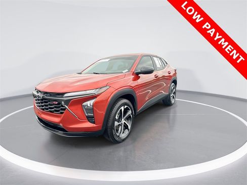 Used 2024 Chevrolet Trax RS w/ Driver Confidence Package image 4