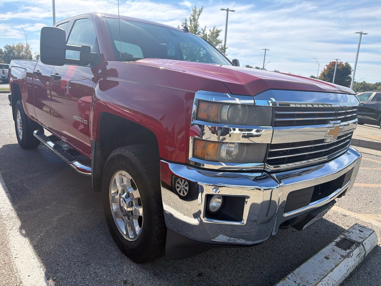 Used 2015 Chevrolet Silverado 2500 LT w/ LT Convenience Package AWD/4WD image 4