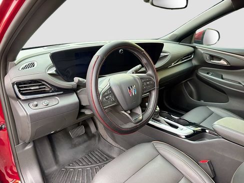 Used 2024 Buick Envista Sport Touring FWD image 9