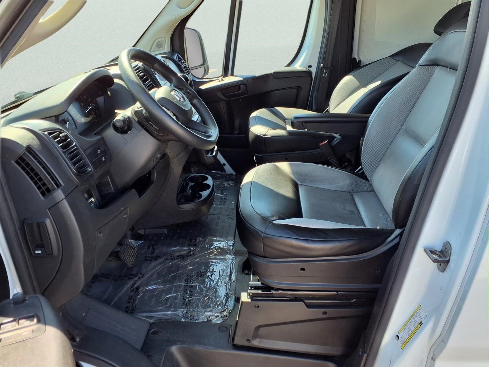 Used 2023 RAM ProMaster 2500 FWD image 23