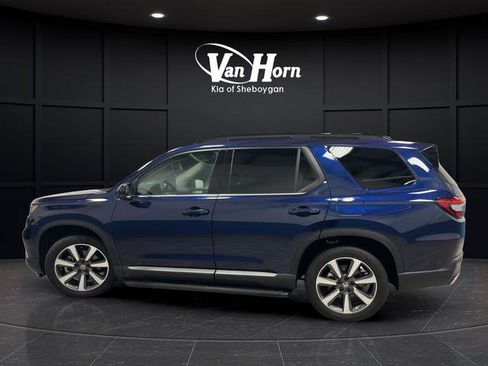 Used 2024 Honda Pilot Elite image 4