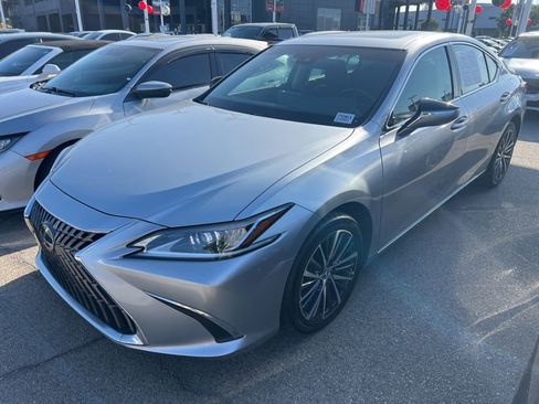 Used 2023 Lexus ES 250 w/ Premium Package AWD/4WD image 1