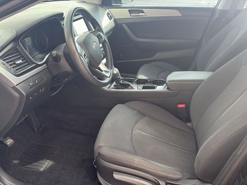 Used 2019 Hyundai Sonata SE FWD image 5