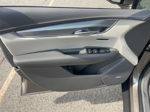 Used 2022 Cadillac XT5 Premium Luxury w/ LPO, Floor Liner Package FWD image 26