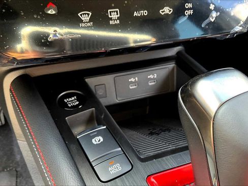 New 2025 Nissan Kicks SR image 14