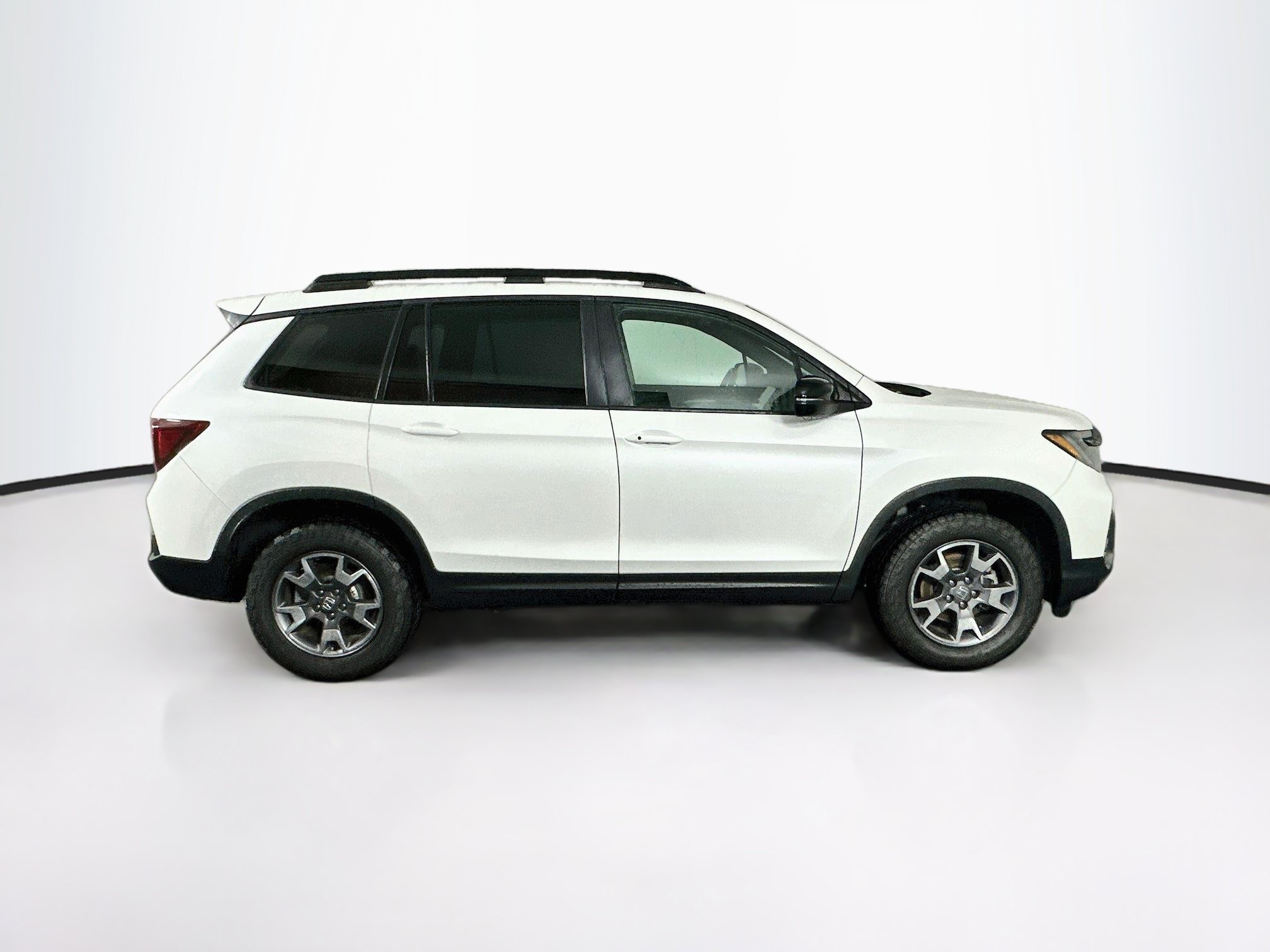 Used 2023 Honda Passport TrailSport image 10