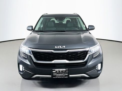 Used 2023 Kia Seltos SX w/ SX Sunroof Package AWD/4WD image 2