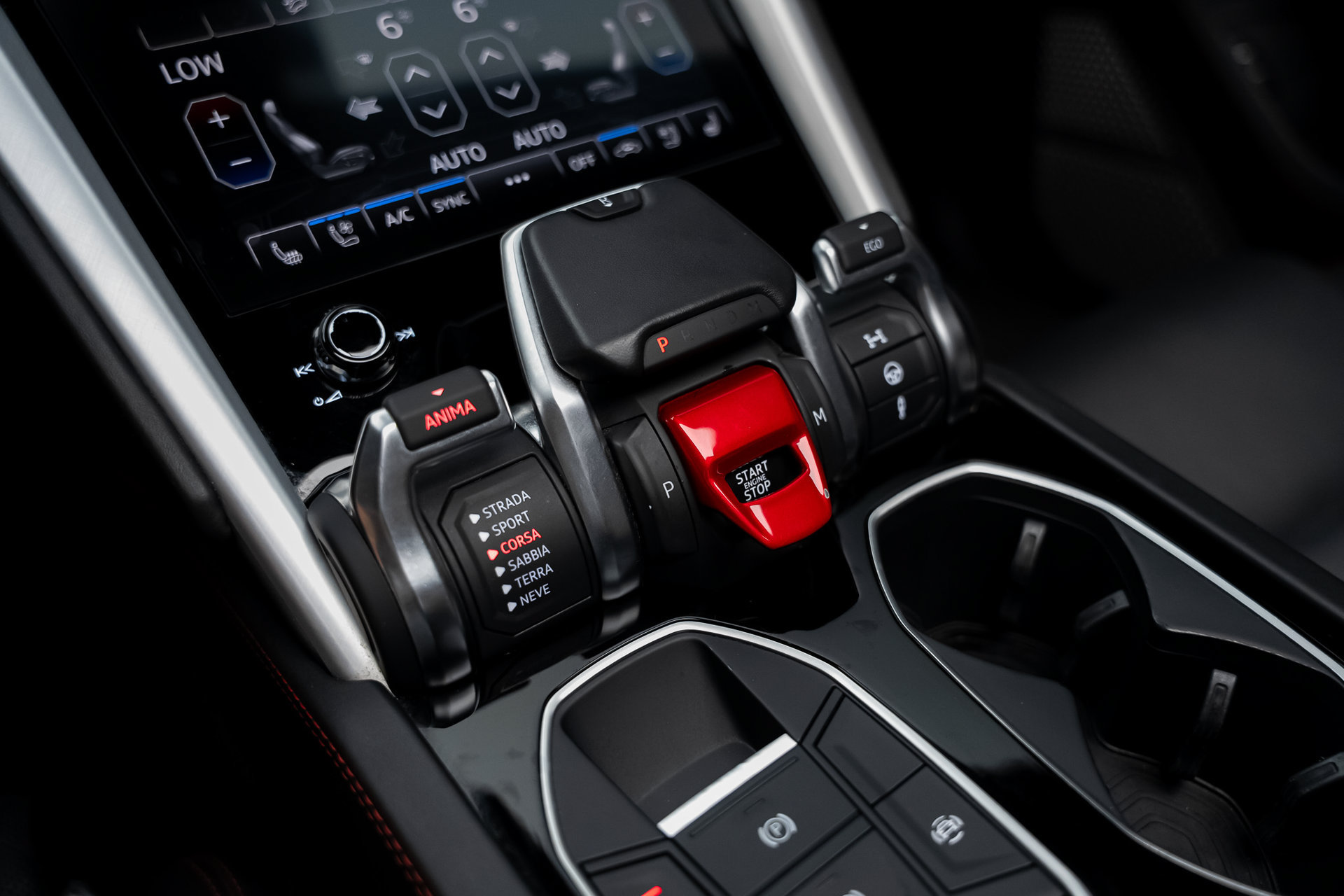 Used 2019 Lamborghini Urus AWD/4WD image 50