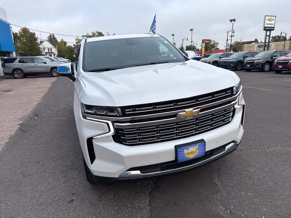 Used 2021 Chevrolet Tahoe Premier w/ Premium Package AWD/4WD image 4