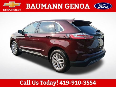 Used 2024 Ford Edge SEL w/ Convenience Package AWD/4WD image 3