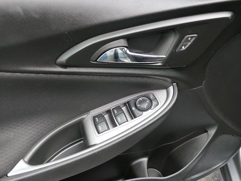 Used 2024 Chevrolet Malibu LT FWD image 14
