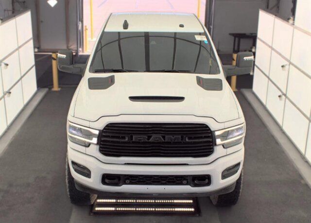 Used 2024 RAM 2500 Laramie w/ Night Edition AWD/4WD image 2