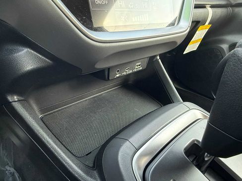 Certified 2025 Subaru Crosstrek 2.0i Premium image 24