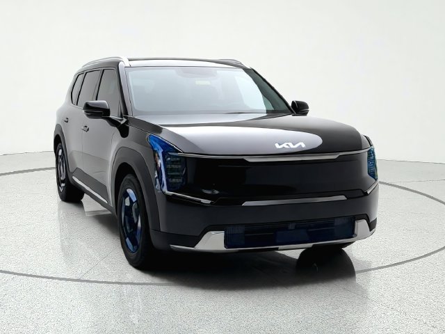 Certified 2026 Kia EV9 Wind AWD/4WD image 8