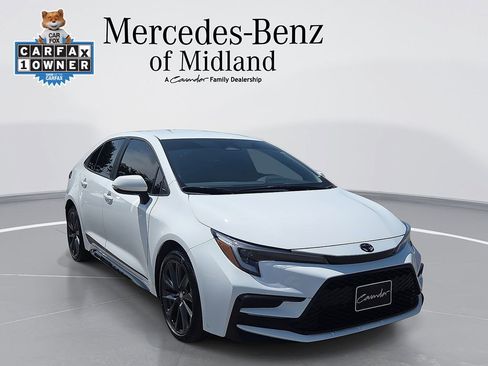 Used 2025 Toyota Corolla SE FWD image 1