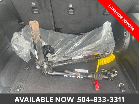 Used 2023 Jeep Wrangler Unlimited Sahara AWD/4WD image 20