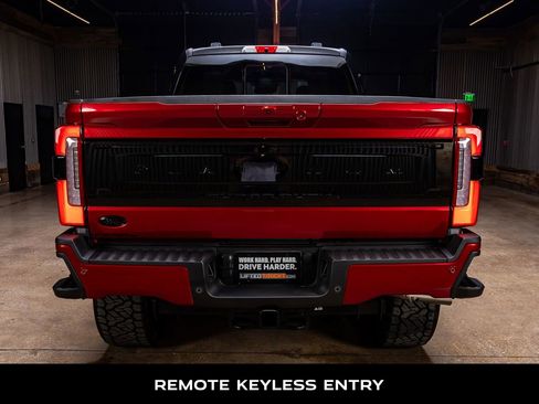 Used 2026 Ford F250 Platinum w/ Platinum Plus Package image 8