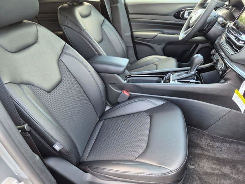 New 2026 Jeep Compass Latitude AWD/4WD image 32