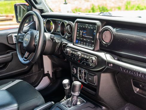 Used 2022 Jeep Wrangler Unlimited Sport AWD/4WD image 20