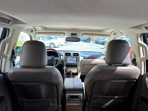 Used 2012 Lexus GX 460 w/ Comfort Plus Pkg image 25