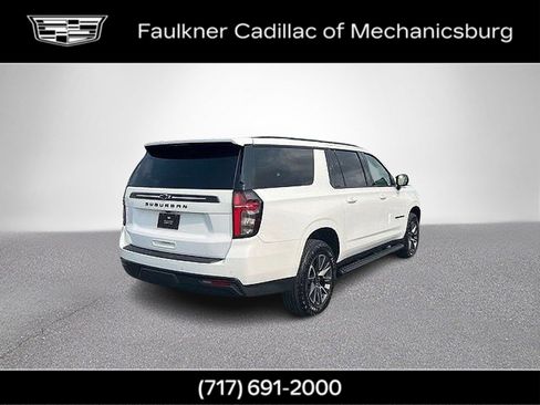 Used 2023 Chevrolet Suburban Z71 w/ Luxury Package AWD/4WD image 5