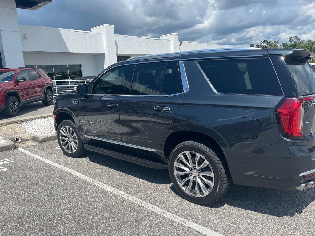 Used 2021 GMC Yukon Denali AWD/4WD image 3