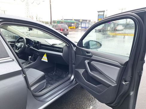 New 2026 Volkswagen Jetta SE image 16