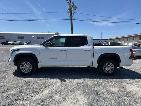 Used 2023 Toyota Tundra SR5 w/ SR5 Premium Package AWD/4WD image 2